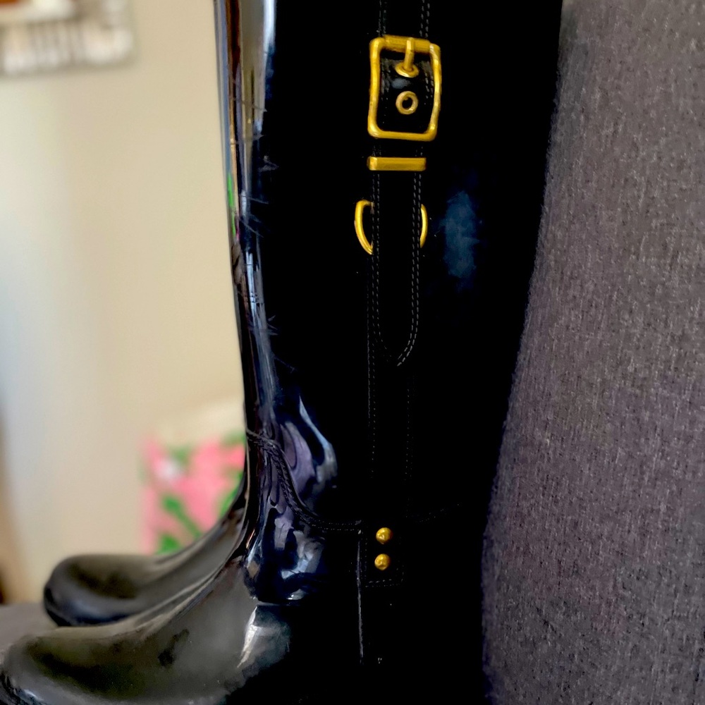 Coach boots 😎